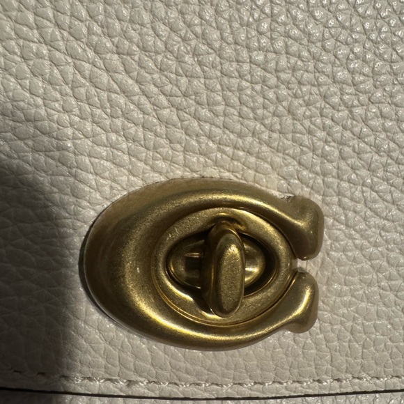 Coach Cassie 19 Cream Leather Shoulder Bag - Picture 5 of 8